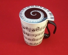 Ceramic Coffee/Tea Mug With Lid Horizontal Music Notes Staves